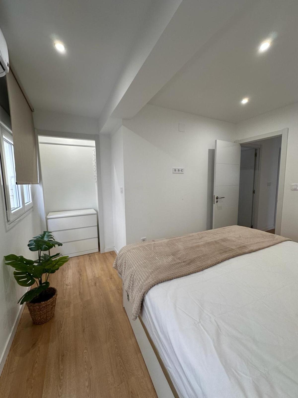 Apartamento San Jorge Premium - Малага Экстерьер фото